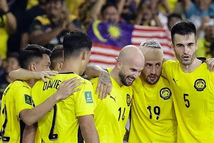 Malaysia 'cãi' FIFA vụ 7 cầu thủ nhập tịch: Nộp đơn kháng cáo phút chót, thuê luật sư ngoại