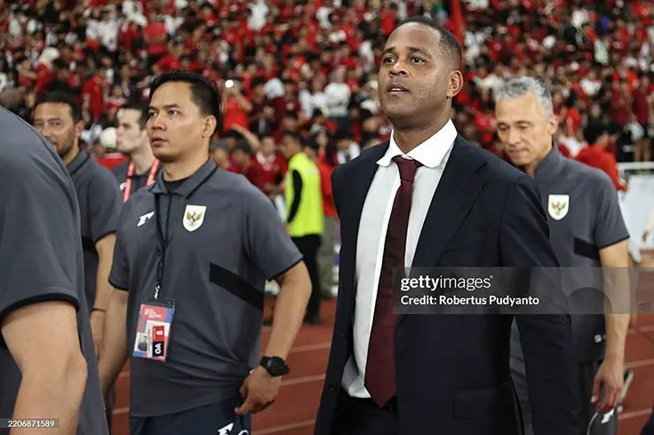 HLV Kluivert viết tâm thư chia tay ĐT Indonesia