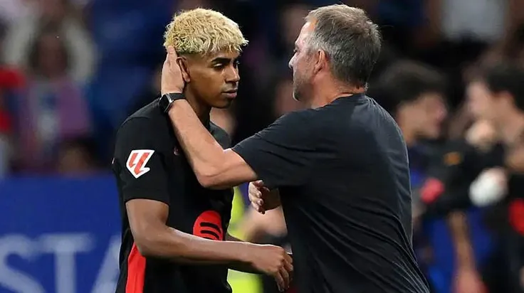 Barcelona đối diện nguy cơ sụp đổ: Giấc mơ 'ăn 6' tan vỡ vì đâu?