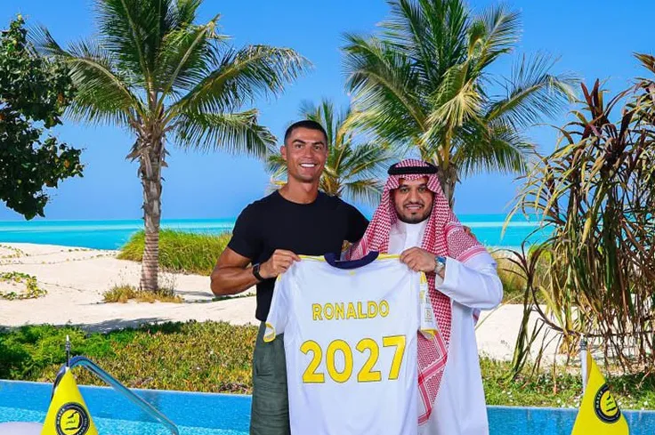 Ronaldo có vai trò to lớn với bóng đá Saudi Arabia