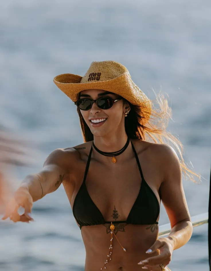 Dàn WAGs quyến rũ của dàn sao Real Madrid 