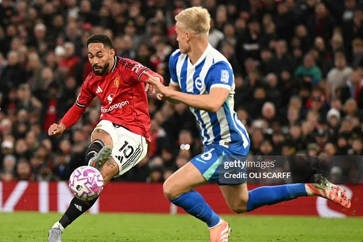 Cunha tìm lại bản năng ghi bàn