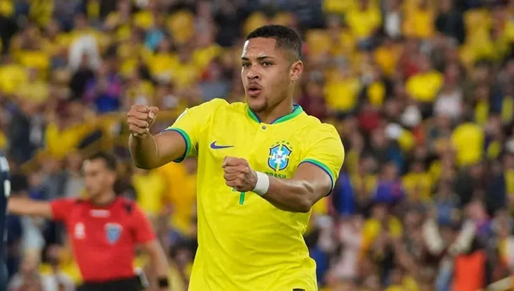 Vitor Roque ưu tiên được thi đấu thường xuyên để đảm bảo một suất tham dự World Cup 2026