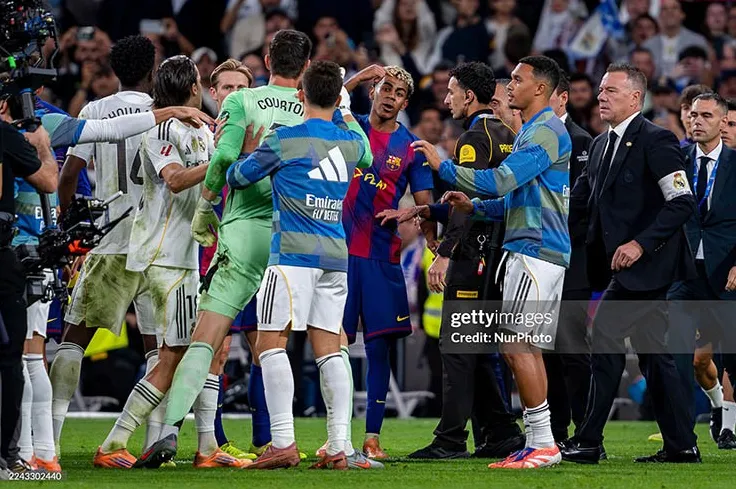 El Clasico dậy sóng: Raphinha chỉ trích Yamal, nội bộ Barca lục đục sau thất bại