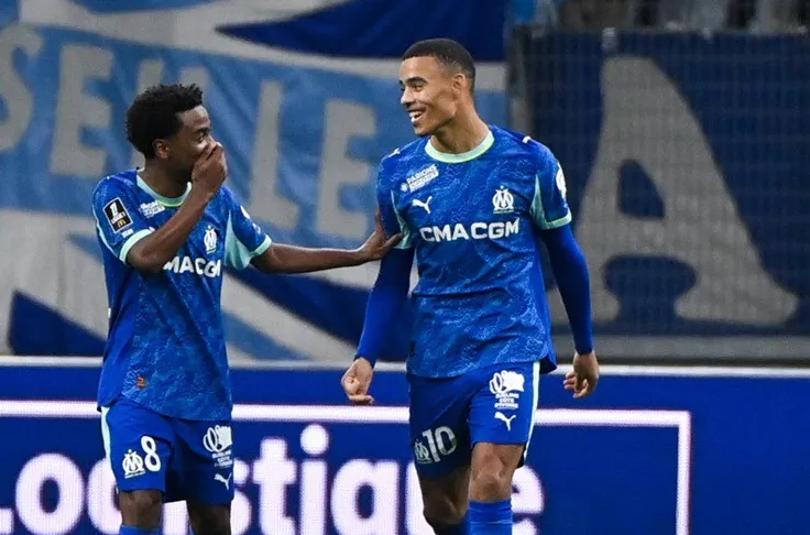 Marseille Lội Ngược Dòng Ngôi Đầu Ligue 1: Dấu Ấn Của Cựu Sao MU Và Sự Hồi Sinh Dưới Thời De Zerbi