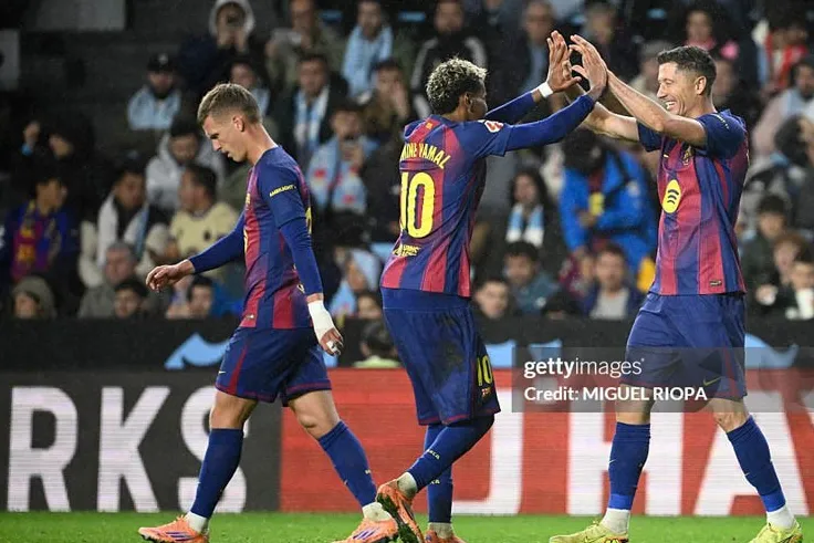 Hàng công Barcelona chơi thăng hoa