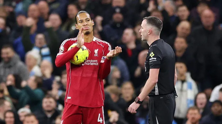 Liverpool Phản Ứng Gay Gắt: Khiếu Nại Bàn Thắng Bị Từ Chối Của Van Dijk Trước Manchester City