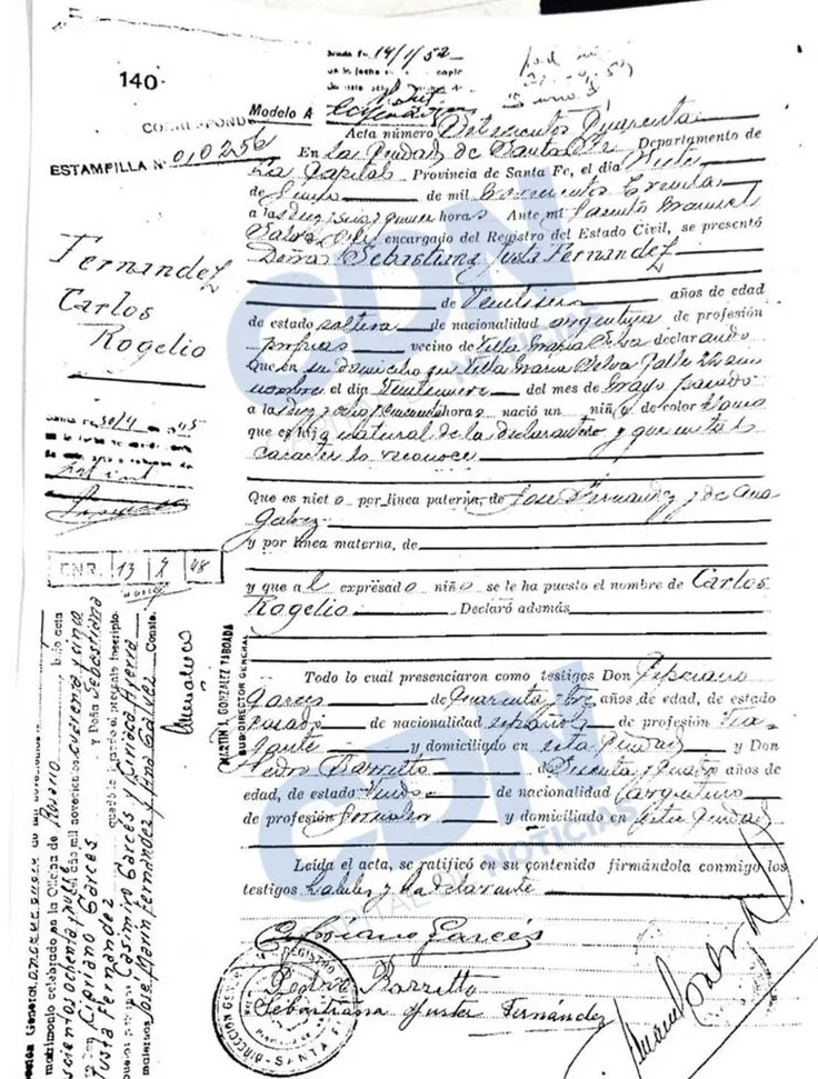 Hồ sơ của ông nội cầu thủ Facundo Garces là ông Carlos Rogelio Fernandez sinh ra ở Argentina