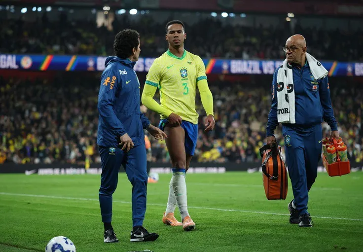 Arsenal Lại Thêm Lo Lắng: Hai Trụ Cột Hàng Thủ Gabriel và Calafiori Dính Chấn Thương Sau Loạt Trận FIFA Days