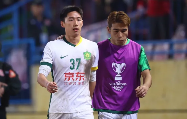Đội bóng Trung Quốc ngậm ngùi nhìn Công an Hà Nội đoạt vé vào vòng knock-out AFC Champions League Two sớm 1 lượt trận do kém hiệu số đối đầu