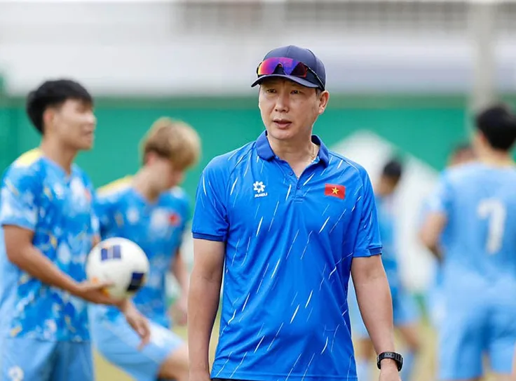 U22 Việt Nam họp kín, bàn đấu pháp đá bán kết SEA Games 33 - 13