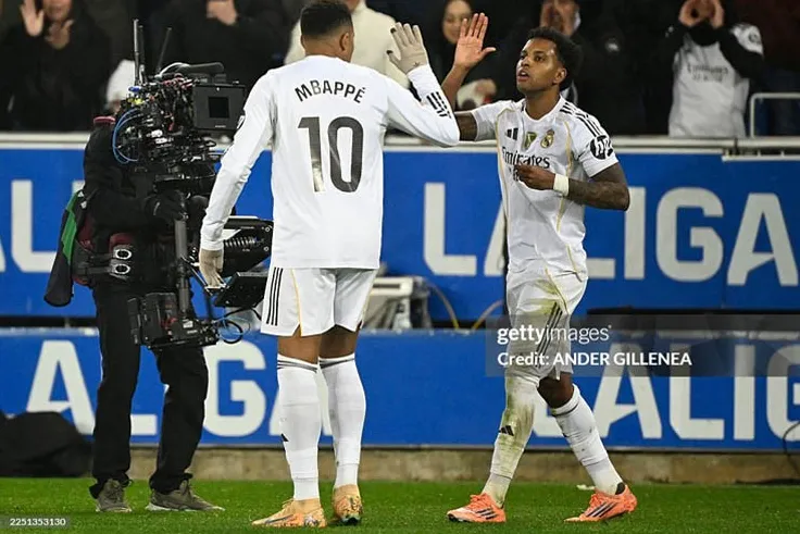 Real Madrid Thể Hiện Bản Lĩnh: Giành Trọn 3 Điểm Trước Alaves, Thu Hẹp Khoảng Cách Với Barcelona