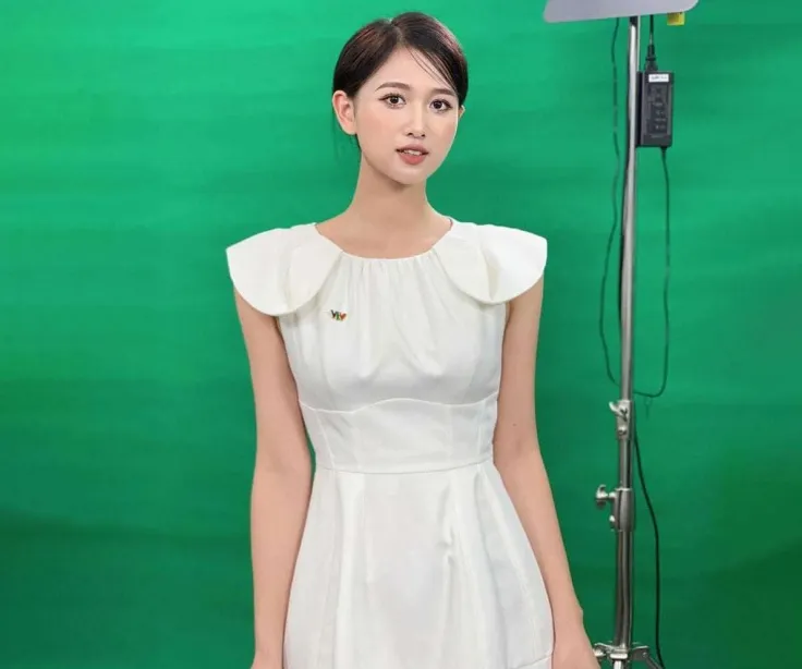 Nhan sắc "vạn người mê" của bạn gái Trần Minh Vương: Người mẫu Bùi Thu Hương và mối tình "khắc cốt ghi tâm"