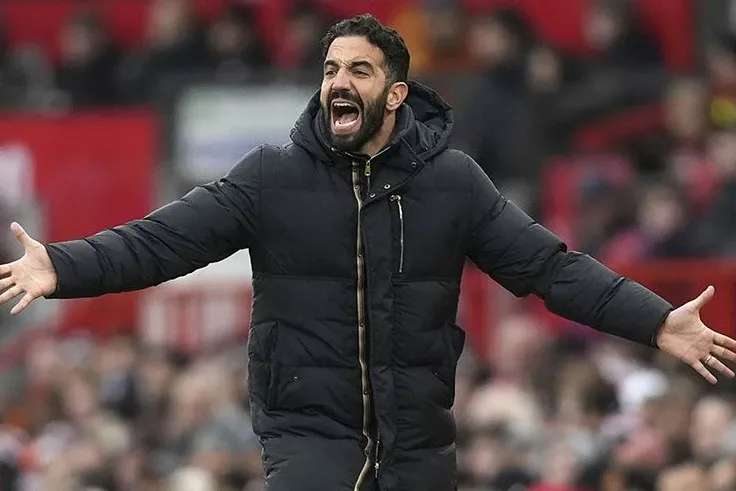 Manchester United đối mặt với hóa đơn đền bù khổng lồ sau khi sa thải HLV Ruben Amorim