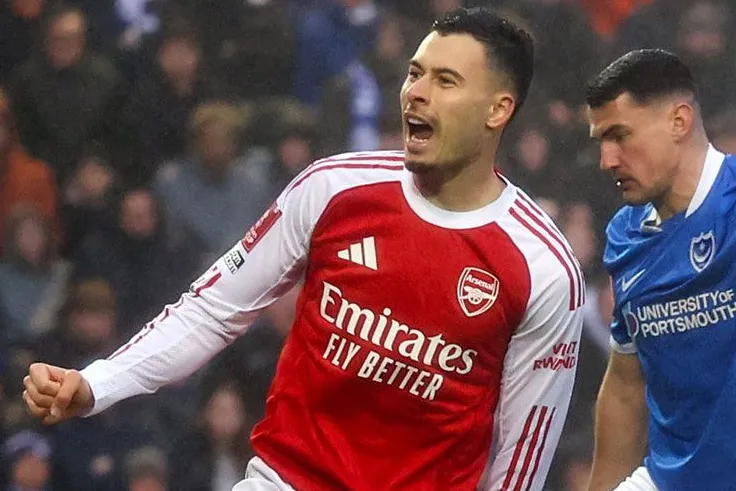 Martinelli ghi hat-trick